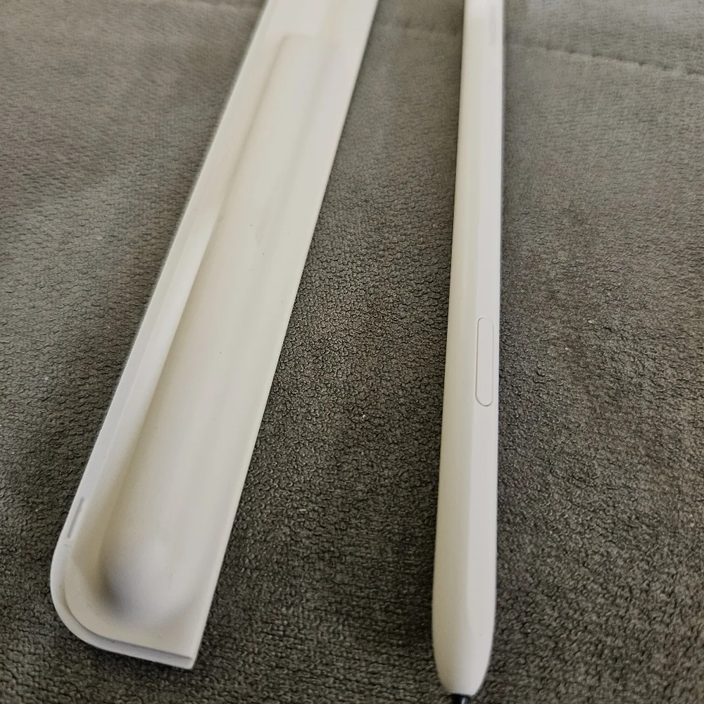 Samsung Standing Cover with S Pen for Galaxy Z Fold4 - Sand Color